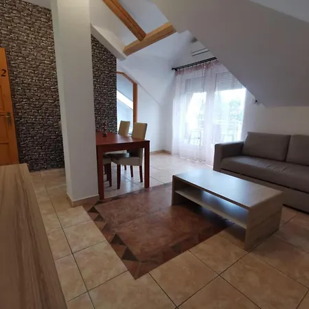 Resident * Balatonszárszó