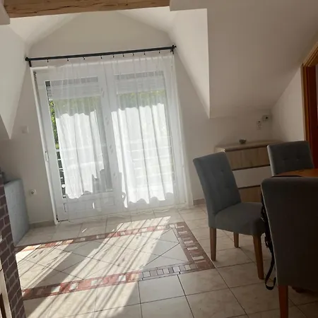 Resident Balatonszárszó