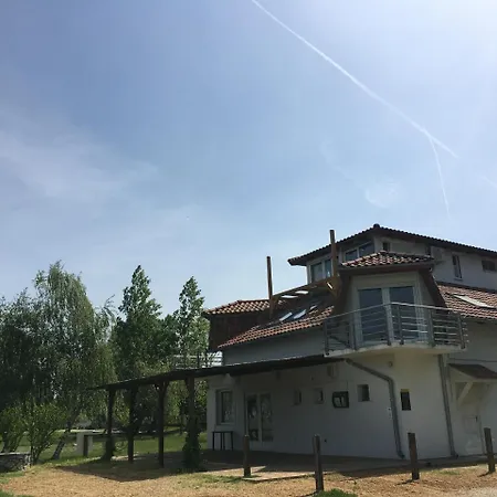 Estalagem Resident *