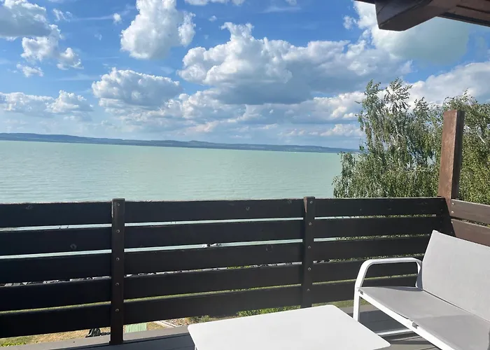 Värdshus Resident Balatonszárszó